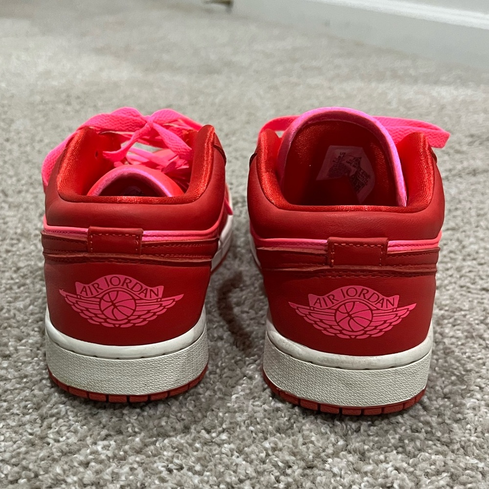 Nike Air Jordan 1 Low SE Pink Blast - Picture 7 of 11